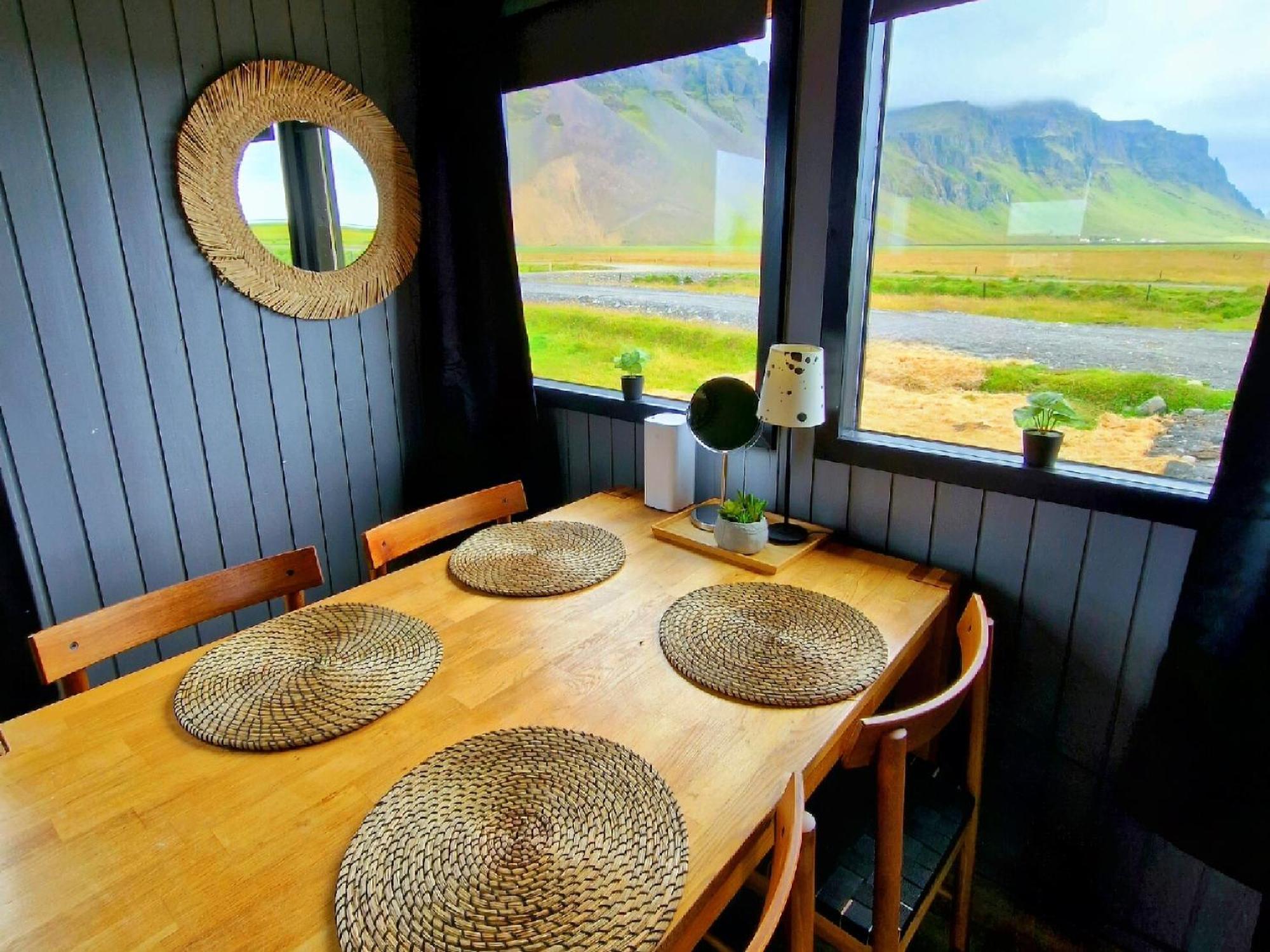 Green Farm Stay With Private Hot Tub Hvolsvöllur Eksteriør bilde